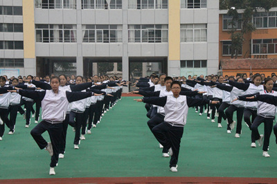 淄博市教育局 区县采风 桓台县中小学全员阳光体育大课间暨体育与健康学科教研展示评比活动举行